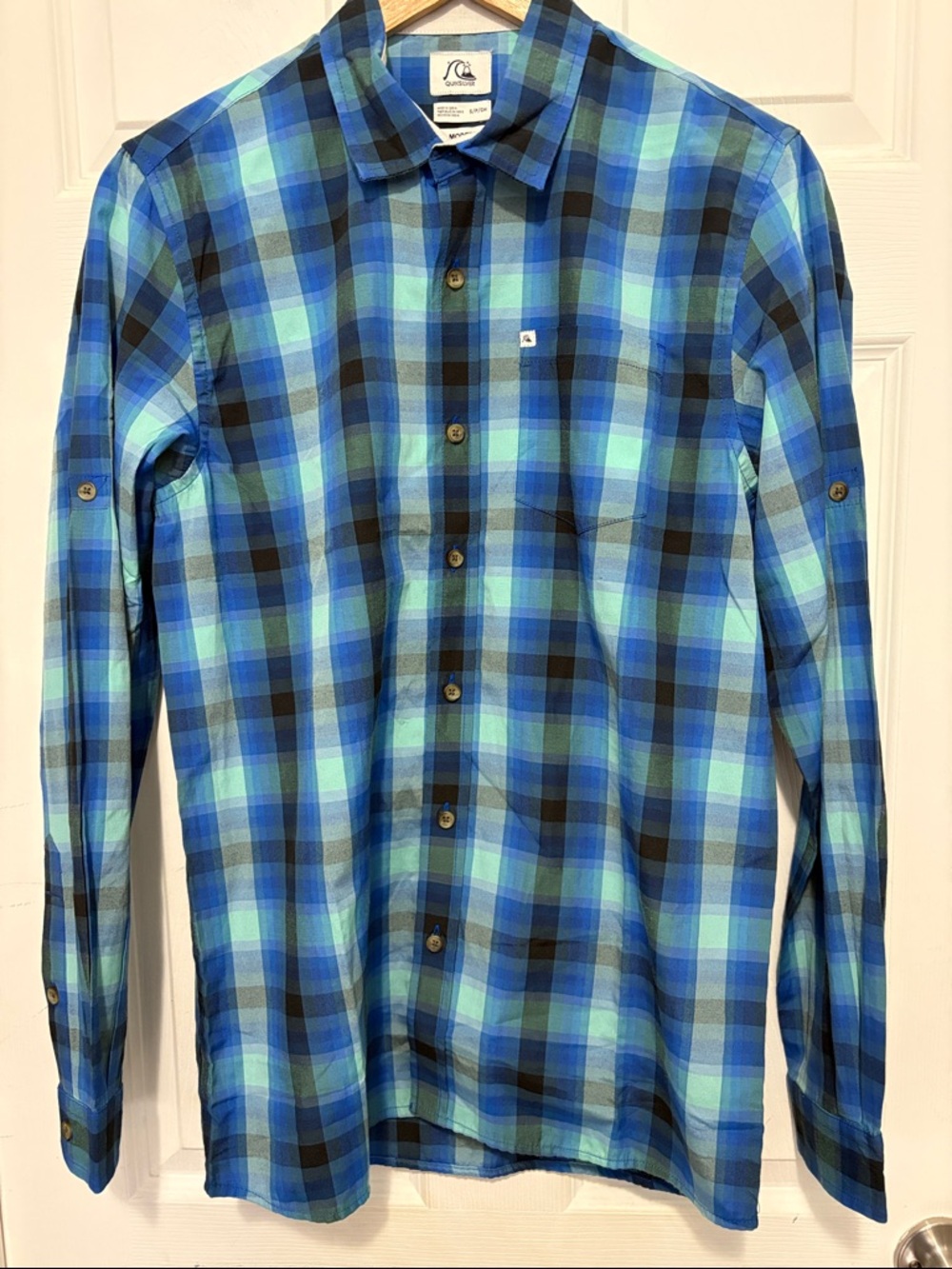 Quiksilver Men's Teal and Blue Plaid Button-Down Shirt